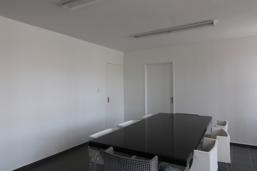 To Let Commercial Property for Rent in Killarney Gardens Western Cape